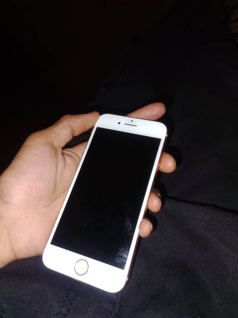 Apple iPhone 8 1