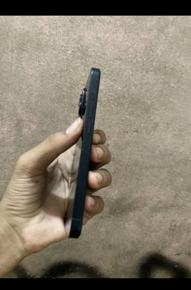 Apple iPhone 14 2