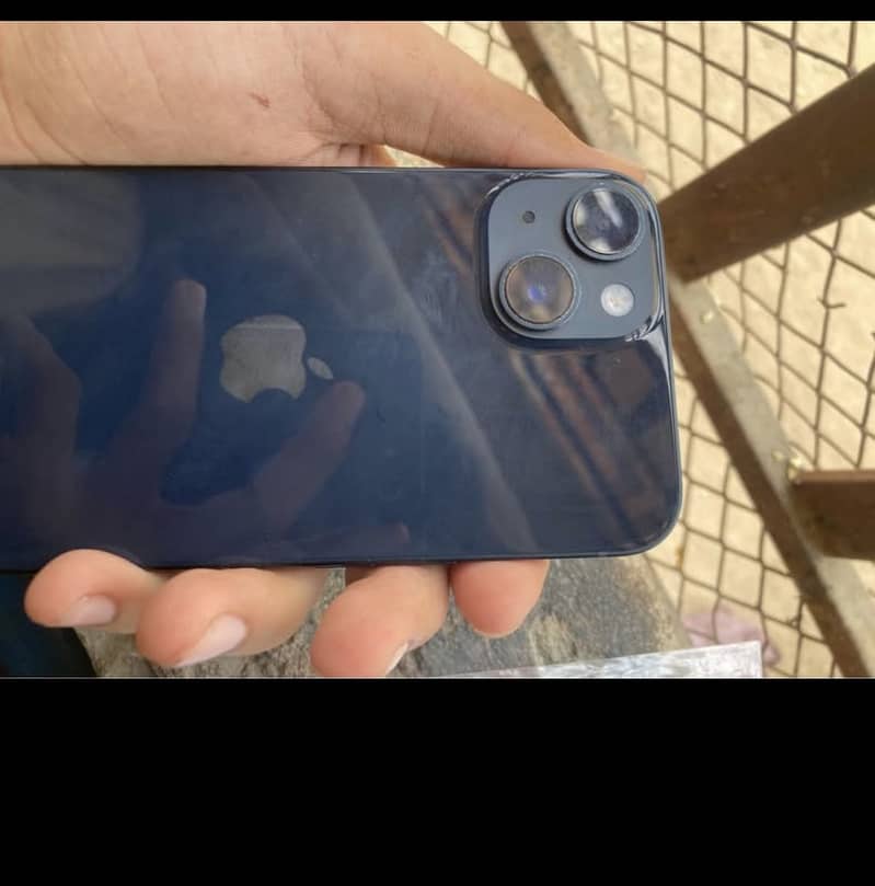 Apple iPhone 14 4