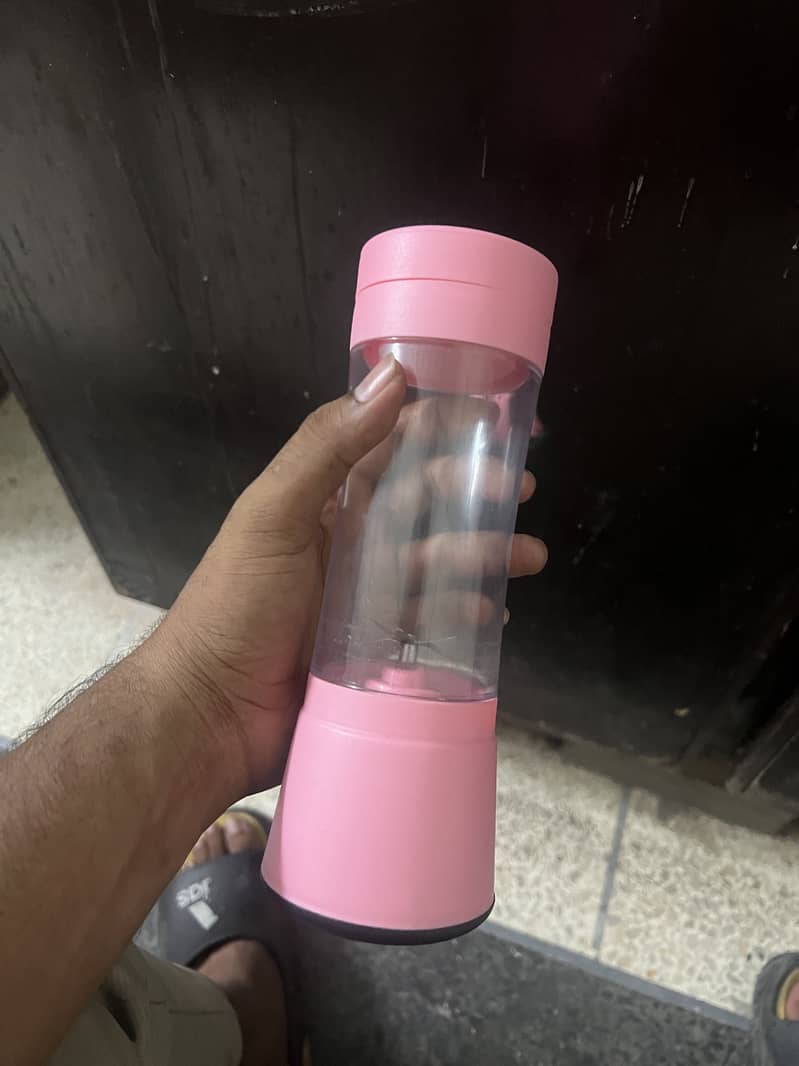 Mini juicer machine 2