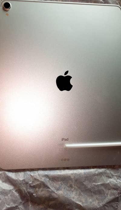 Apple iPad Pro 12.9” (3rd Gen, 2018) — 512GB — Wi-Fi