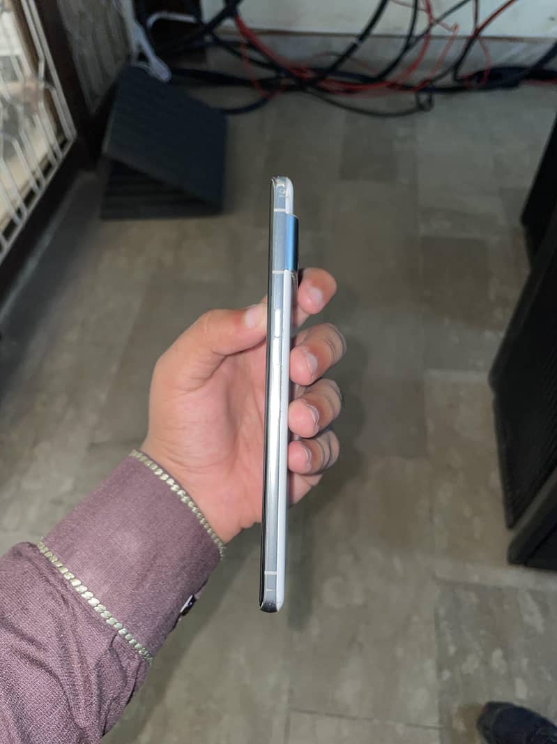 Google Pixel 7 Pro 4