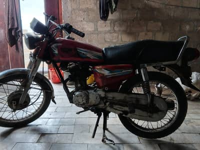 United 125