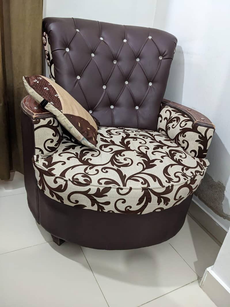 7 Seater Sofa 1