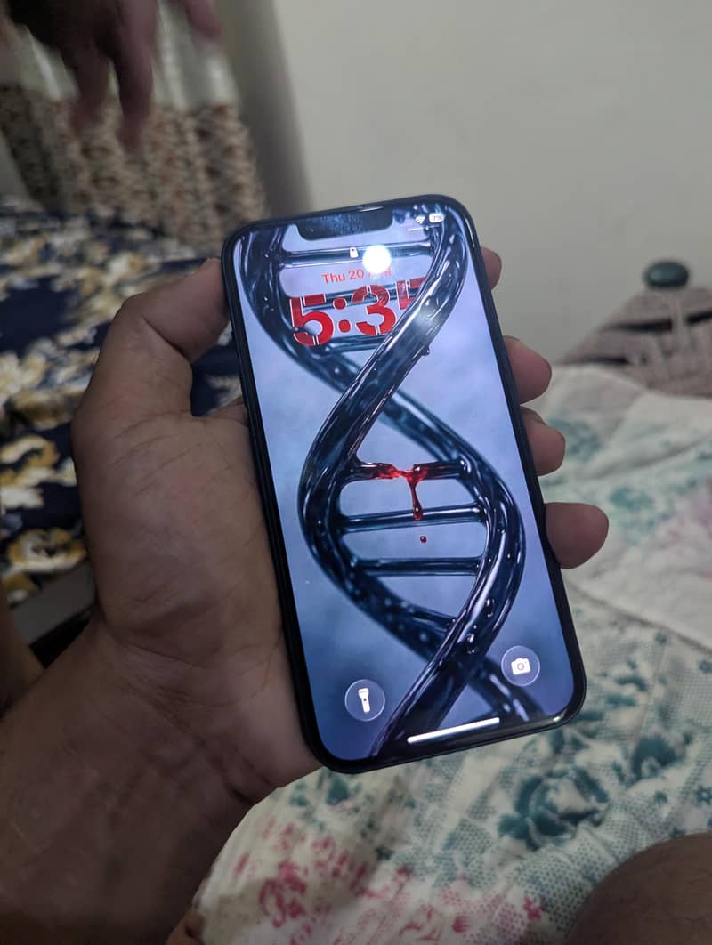 Apple iPhone 13 3