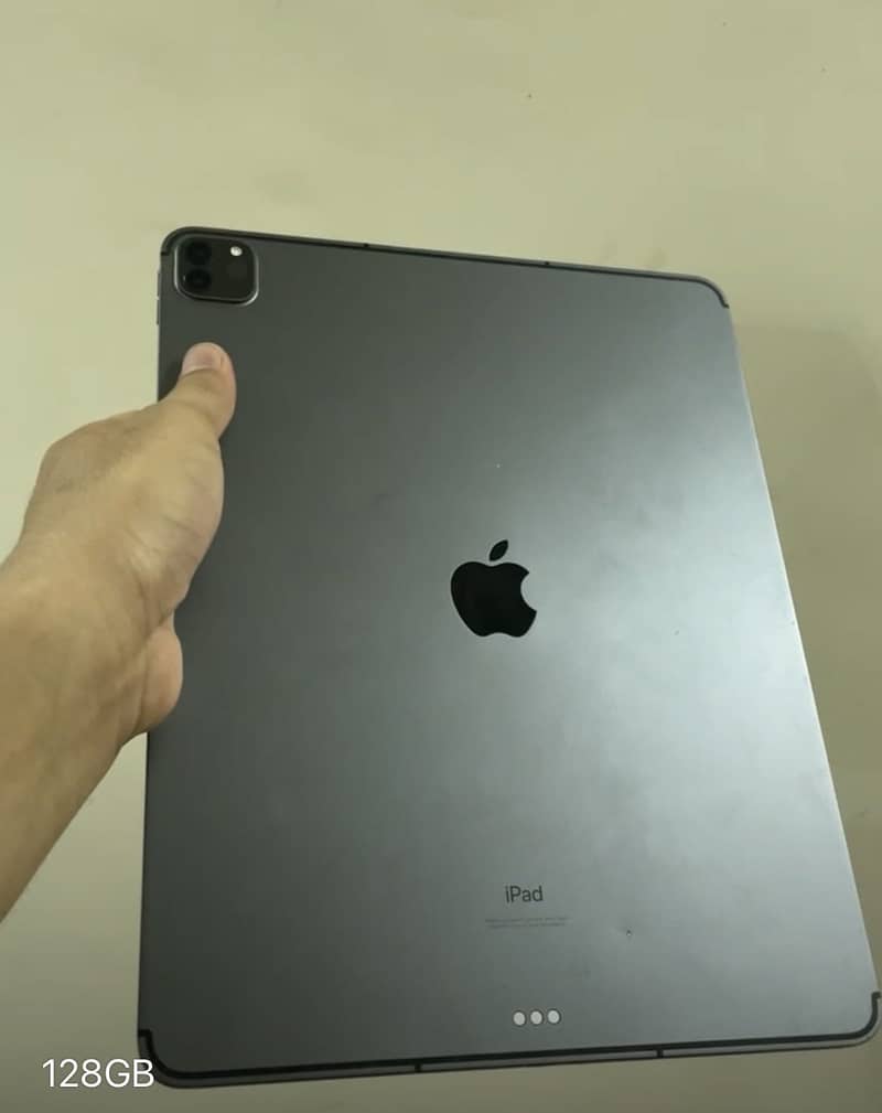 iPad pro 12.9 M1 1