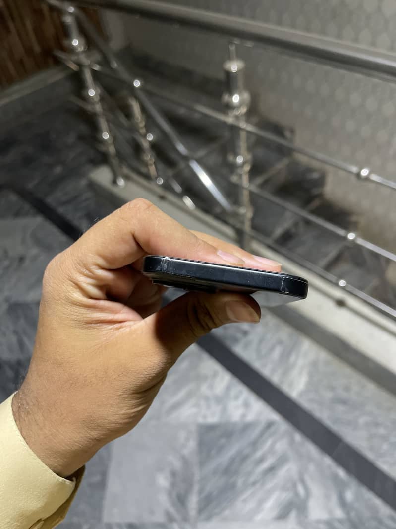 Apple iPhone 15 2