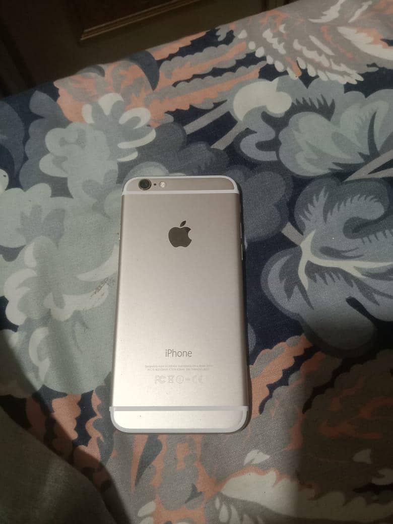 Apple iPhone 6S 2