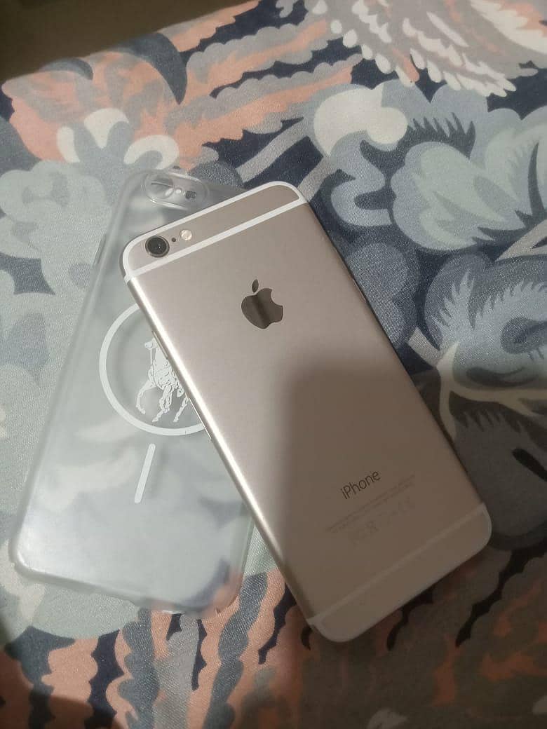 Apple iPhone 6S 3