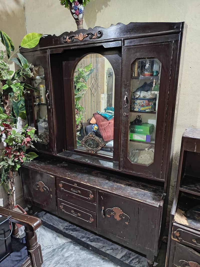 dressing table 1