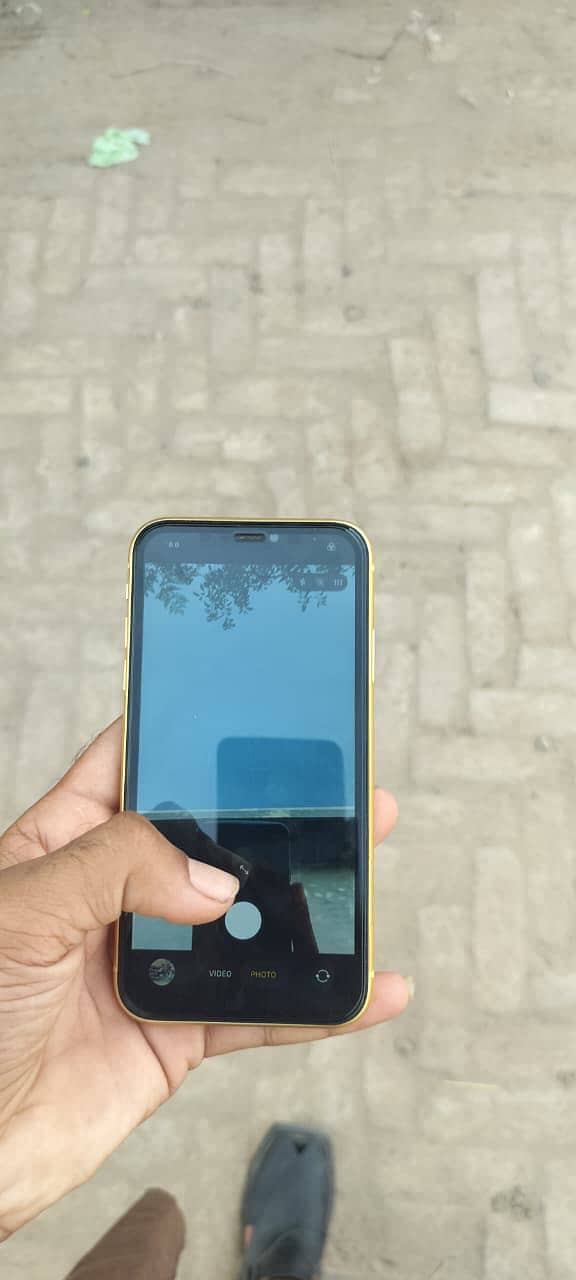 Apple iPhone 11 8