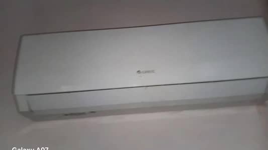 Gree 1.5 Ton Split AC for sale excellent condition