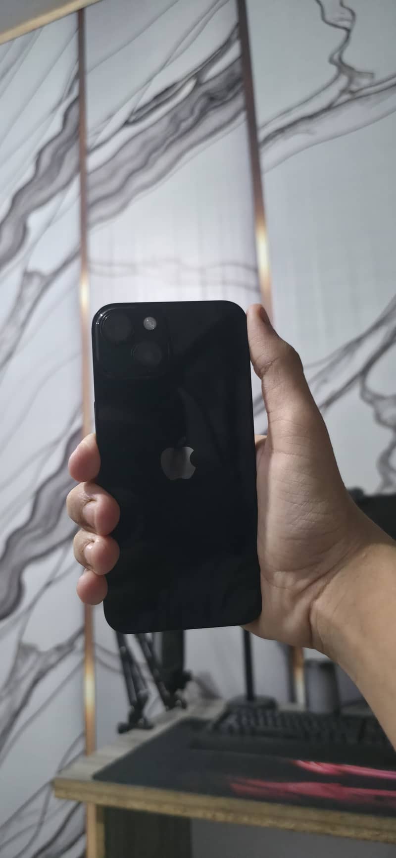 Apple iPhone 14 3