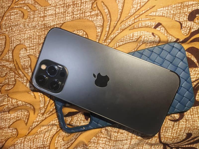 Apple iPhone 12 Pro Max 5