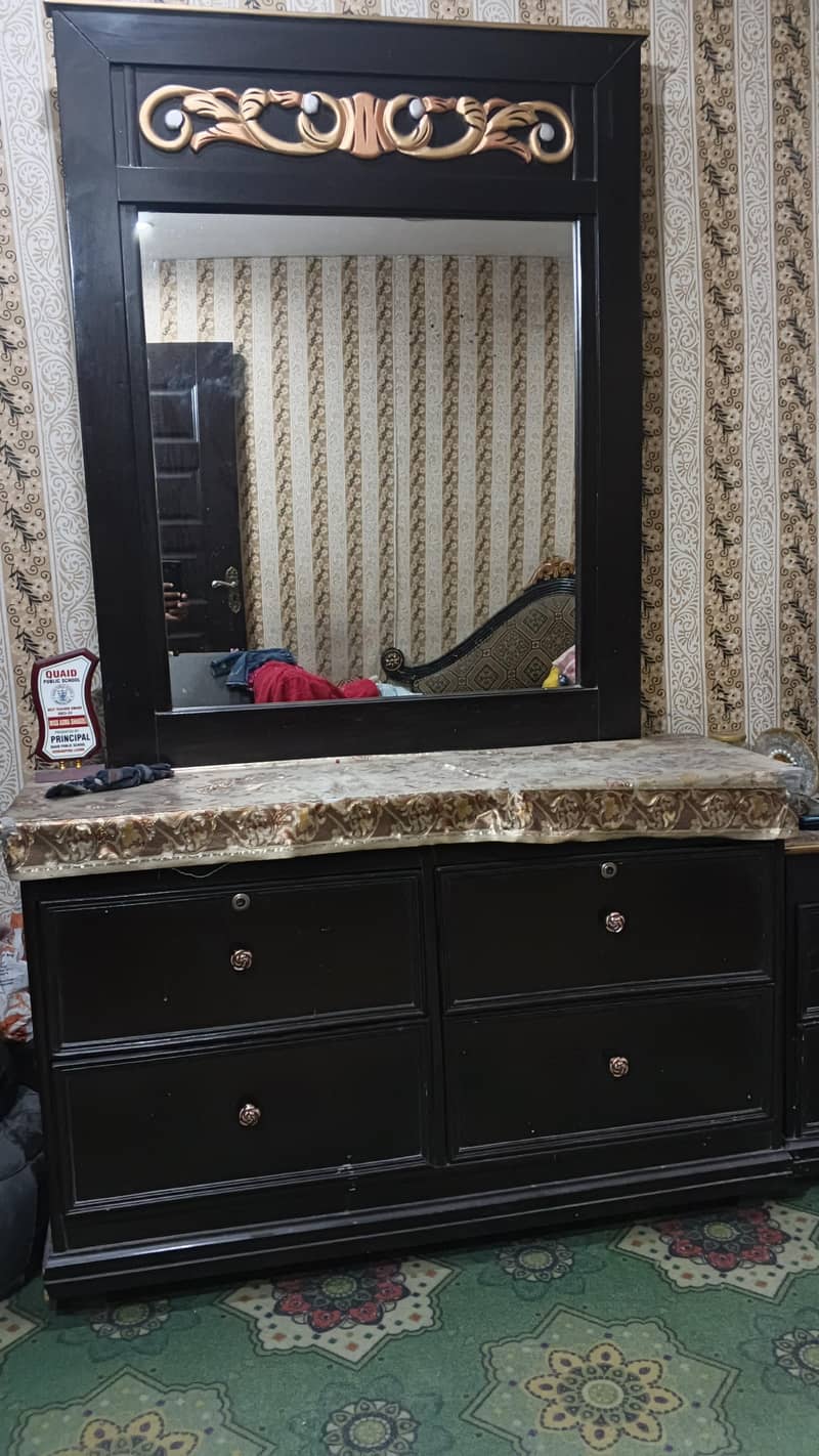 dressing table 2