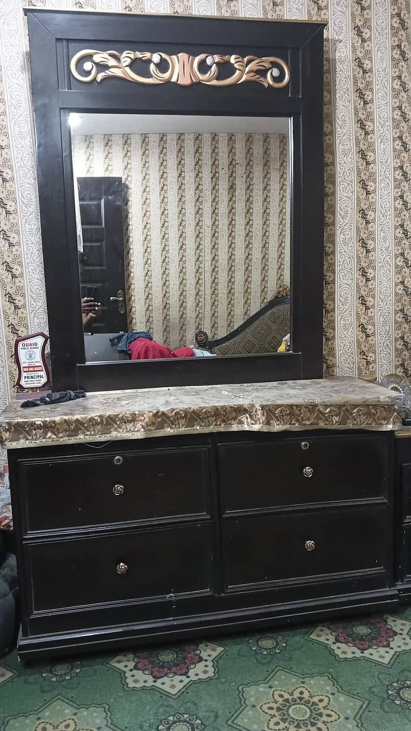 dressing table 4
