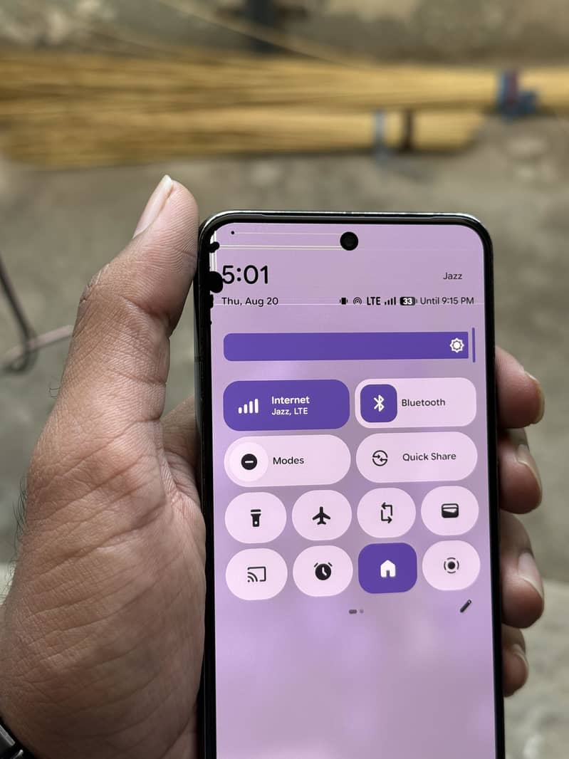 Google Pixel 8 5