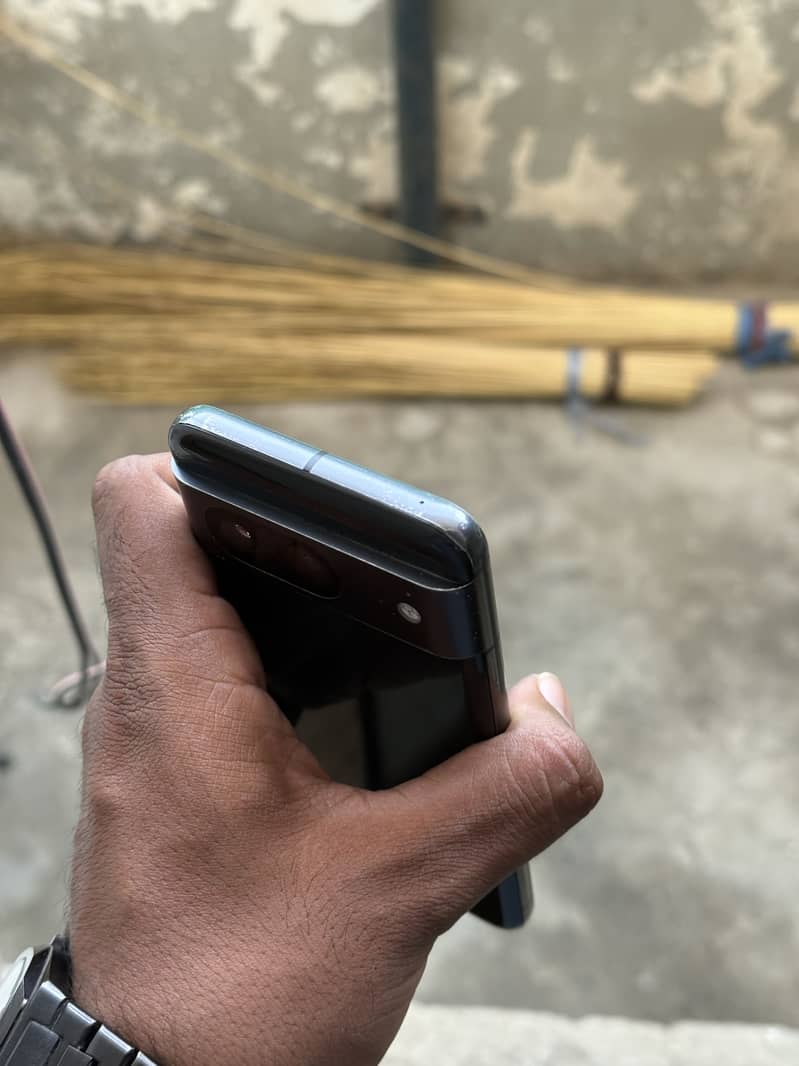 Google Pixel 8 7