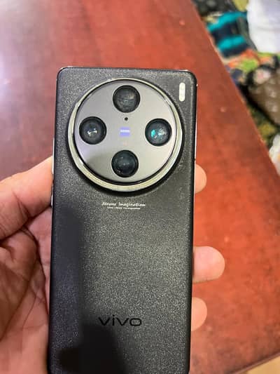 Vivo X100 Pro 16+16/512gb With Complete box