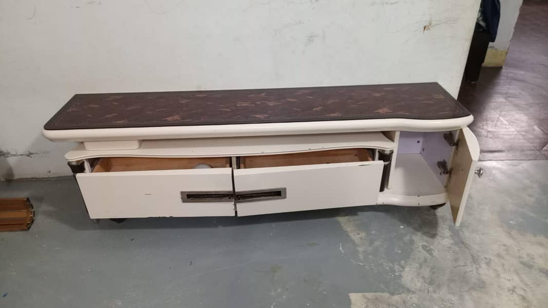TV console 3