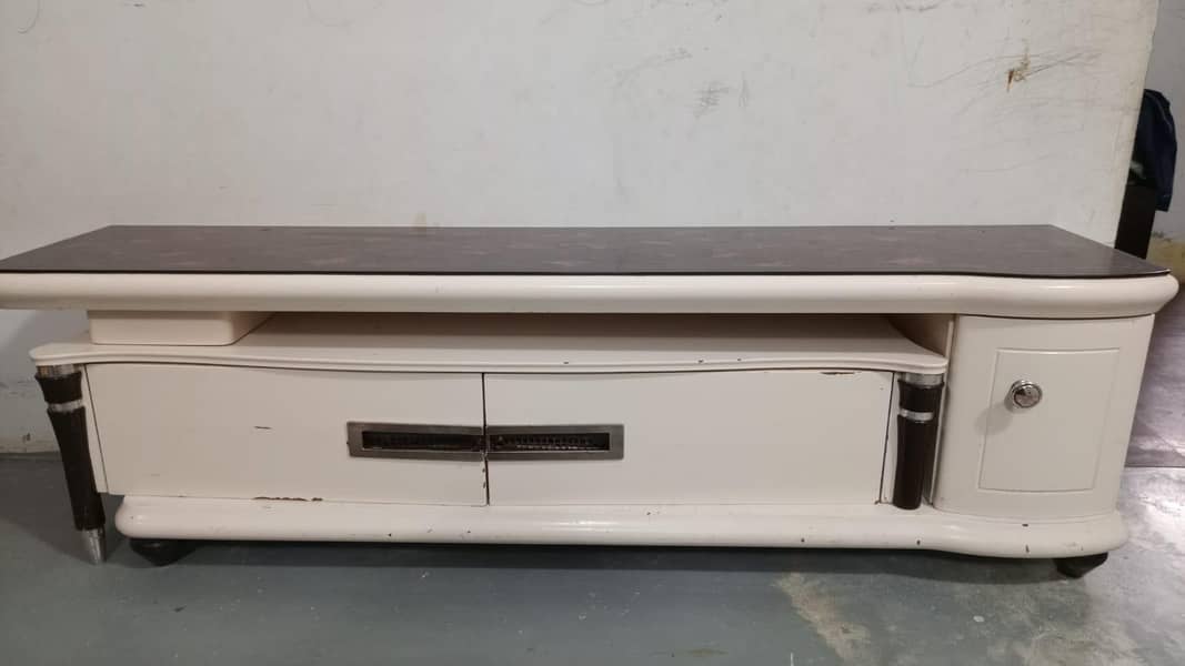 TV console 4