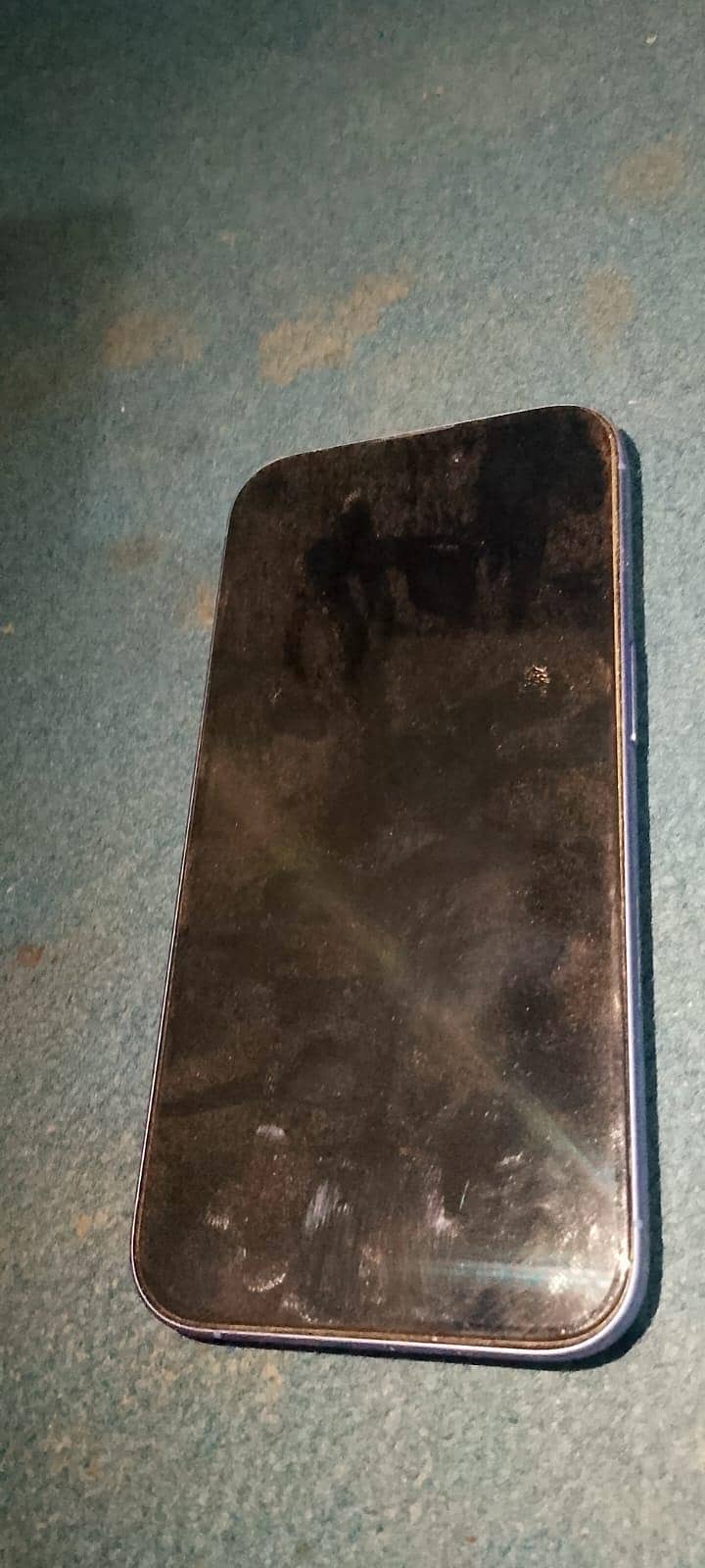 Apple iPhone 16 4