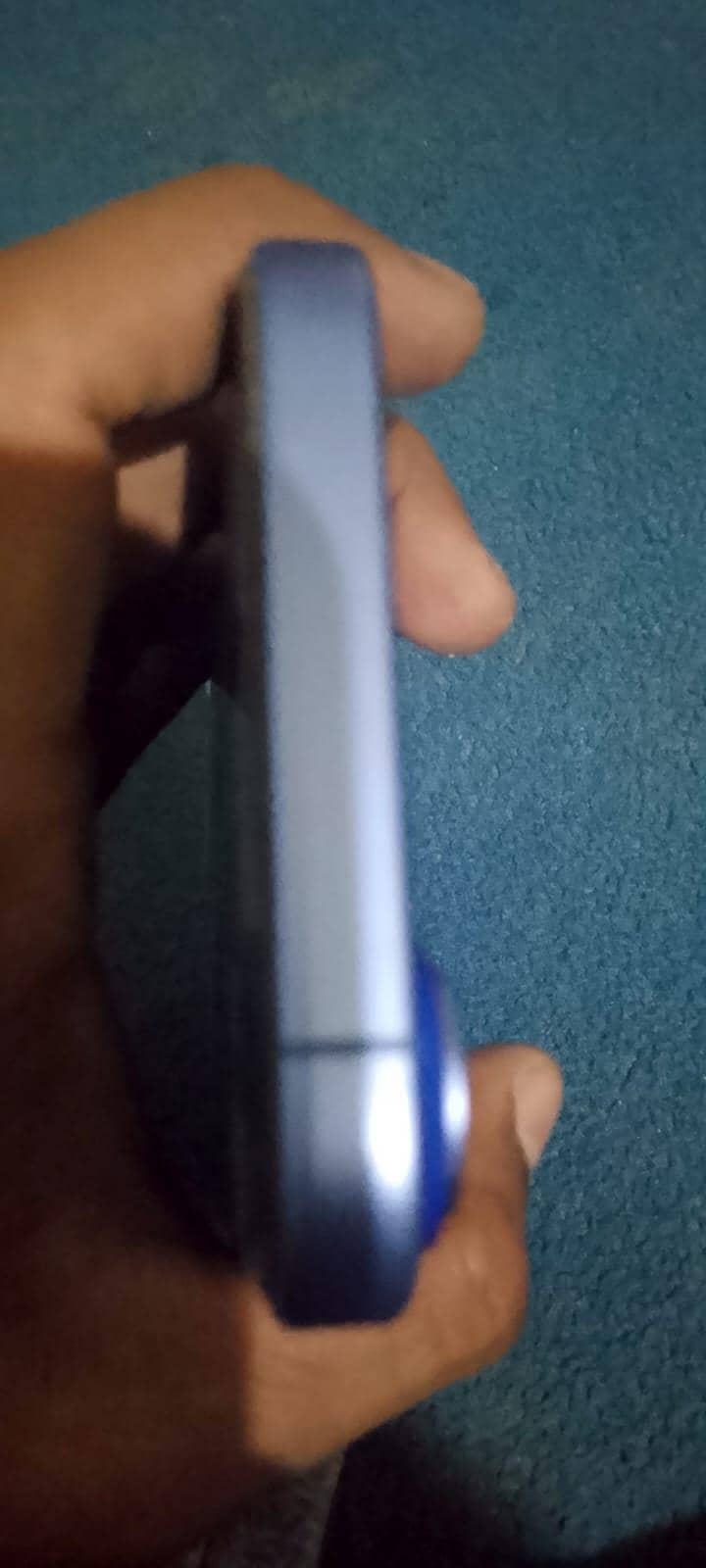 Apple iPhone 16 5