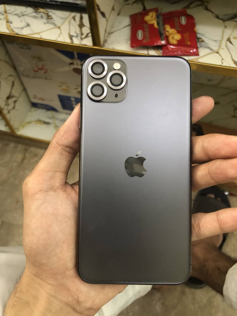 Apple iPhone 11 Pro Max 0