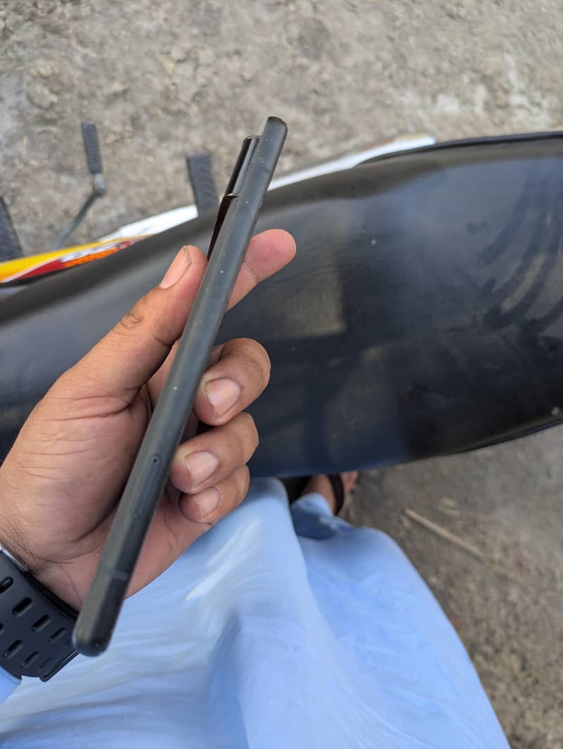 Google Pixel 6 4