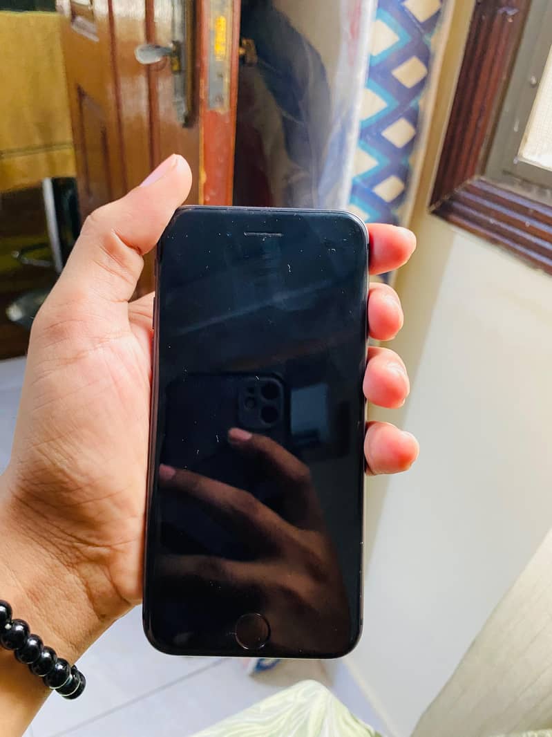 Apple iPhone 8 2