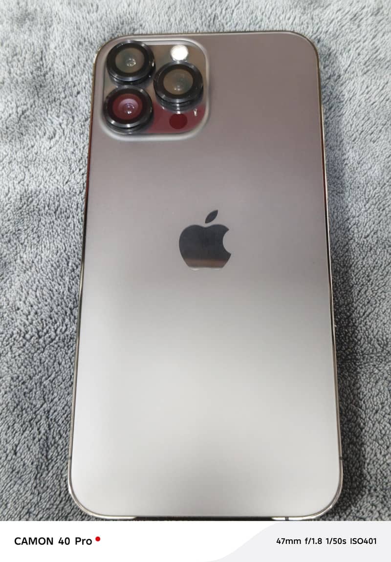 Apple iPhone 13 Pro Max 0