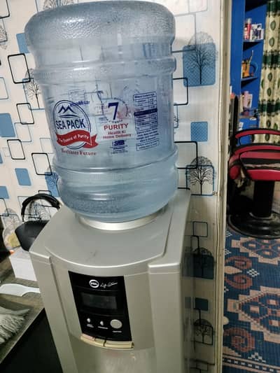 Water dispenser