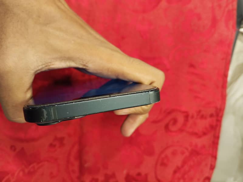 Apple iPhone 14 plus 3