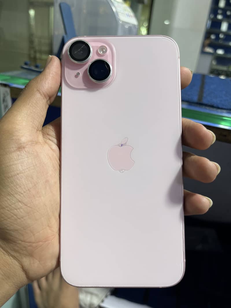 Apple iPhone 15 plus 1