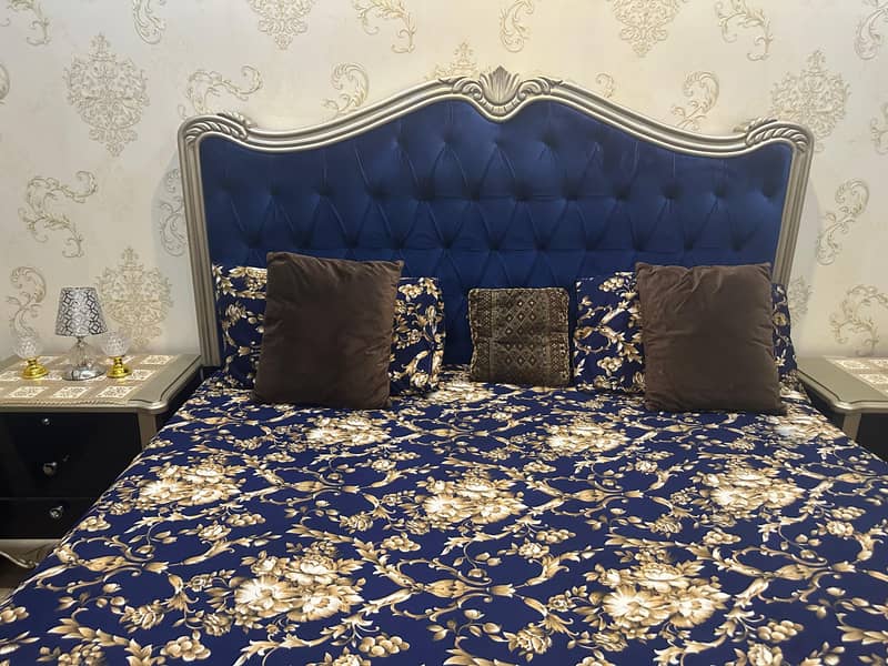 bed and chears 1