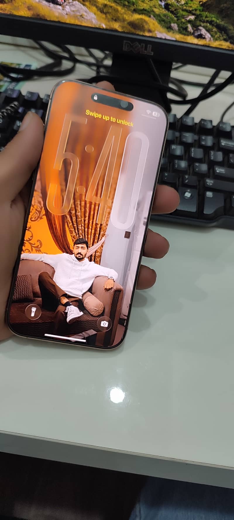 Apple iPhone 16 Pro Max 2