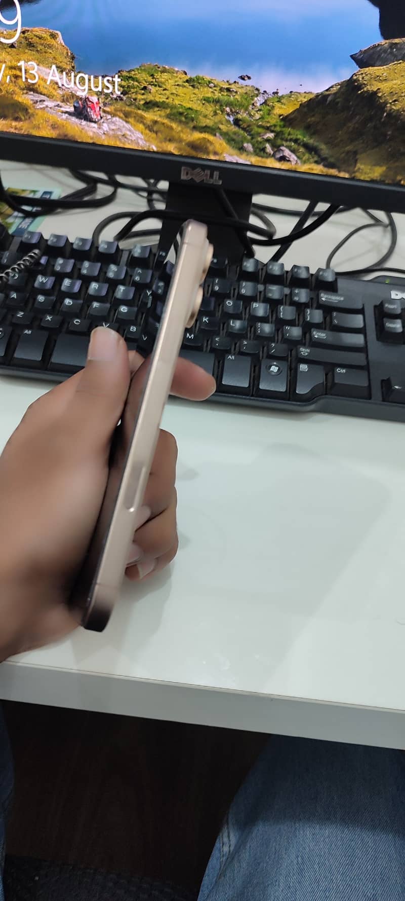 Apple iPhone 16 Pro Max 3