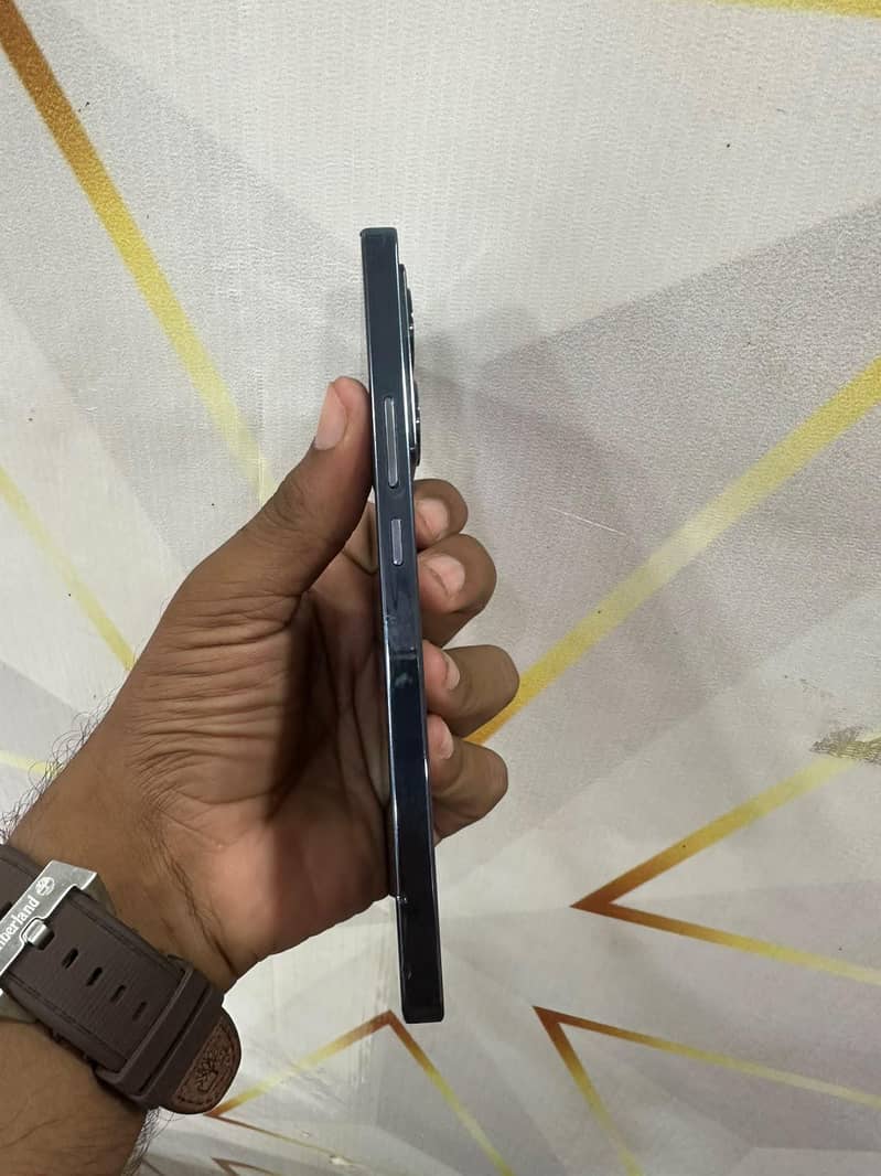 Infinix Note 40 4