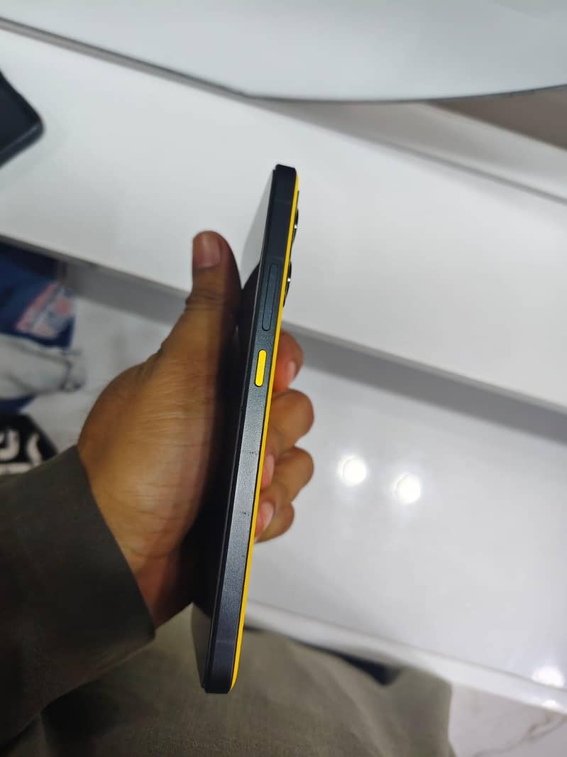 Xiaomi POCO X6 Pro 4