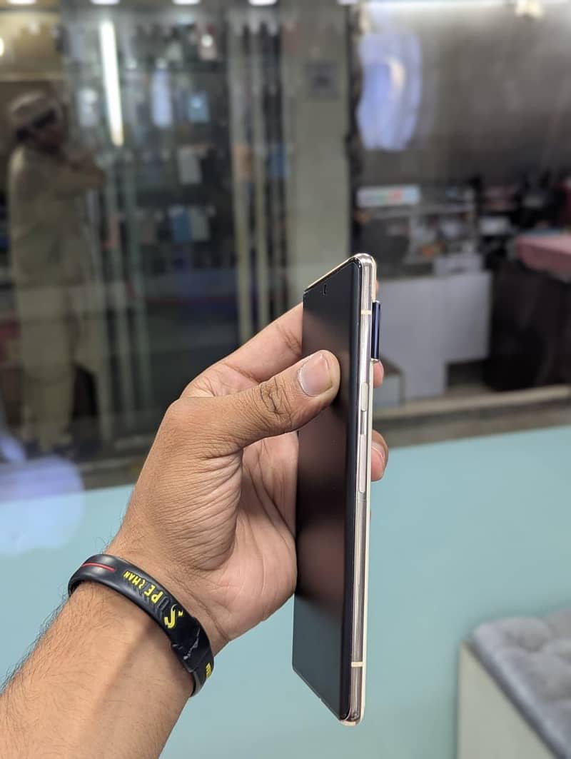 Google pixel 6 pro 4