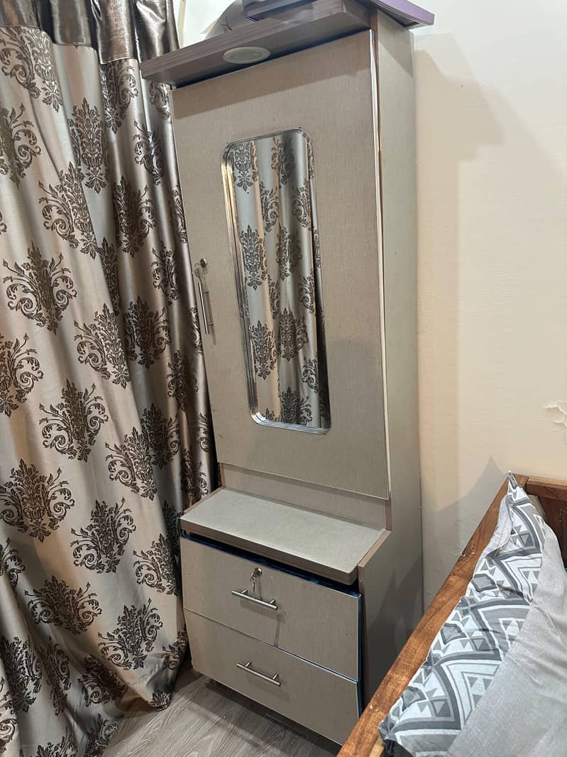 Wardrobe and dressing 3