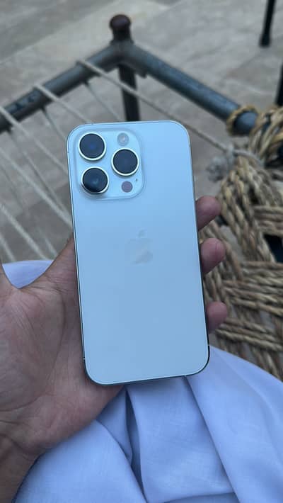 Apple iPhone 14 Pro