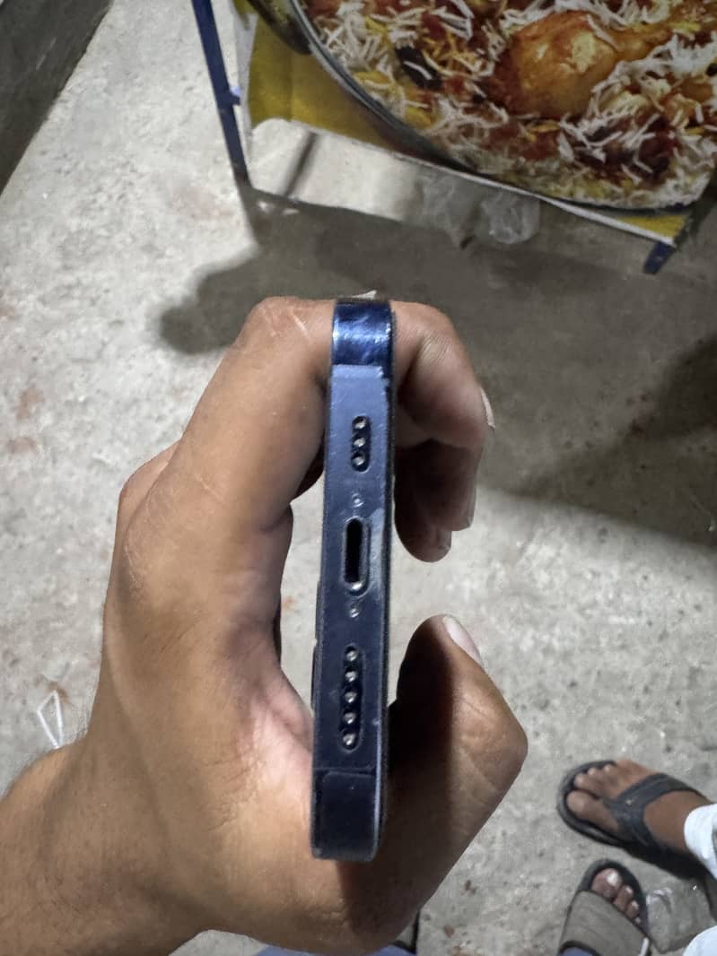 Apple iPhone 13 Pro 1