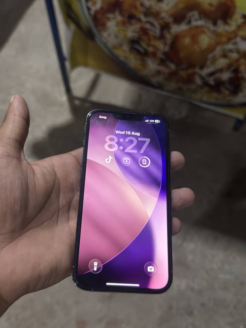 Apple iPhone 13 Pro 4