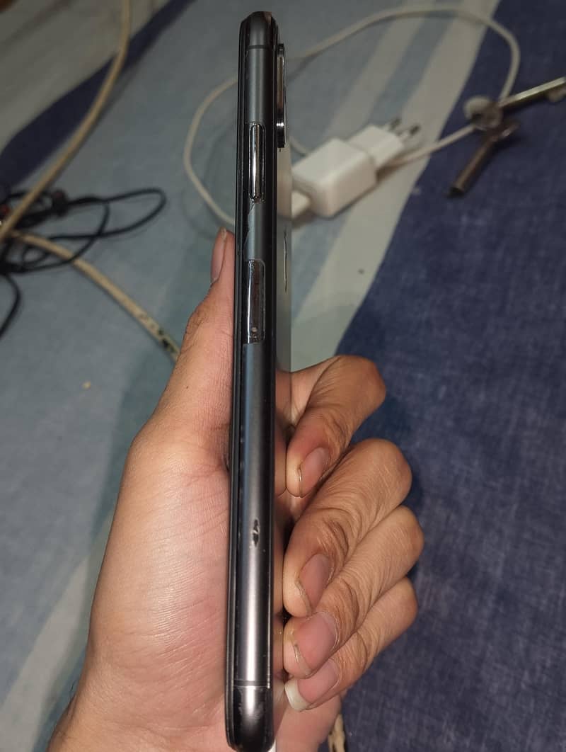 IPHONE X MAX 4