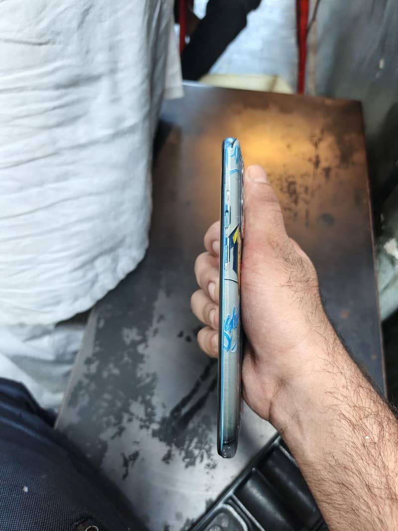 One Plus 9 5G 5