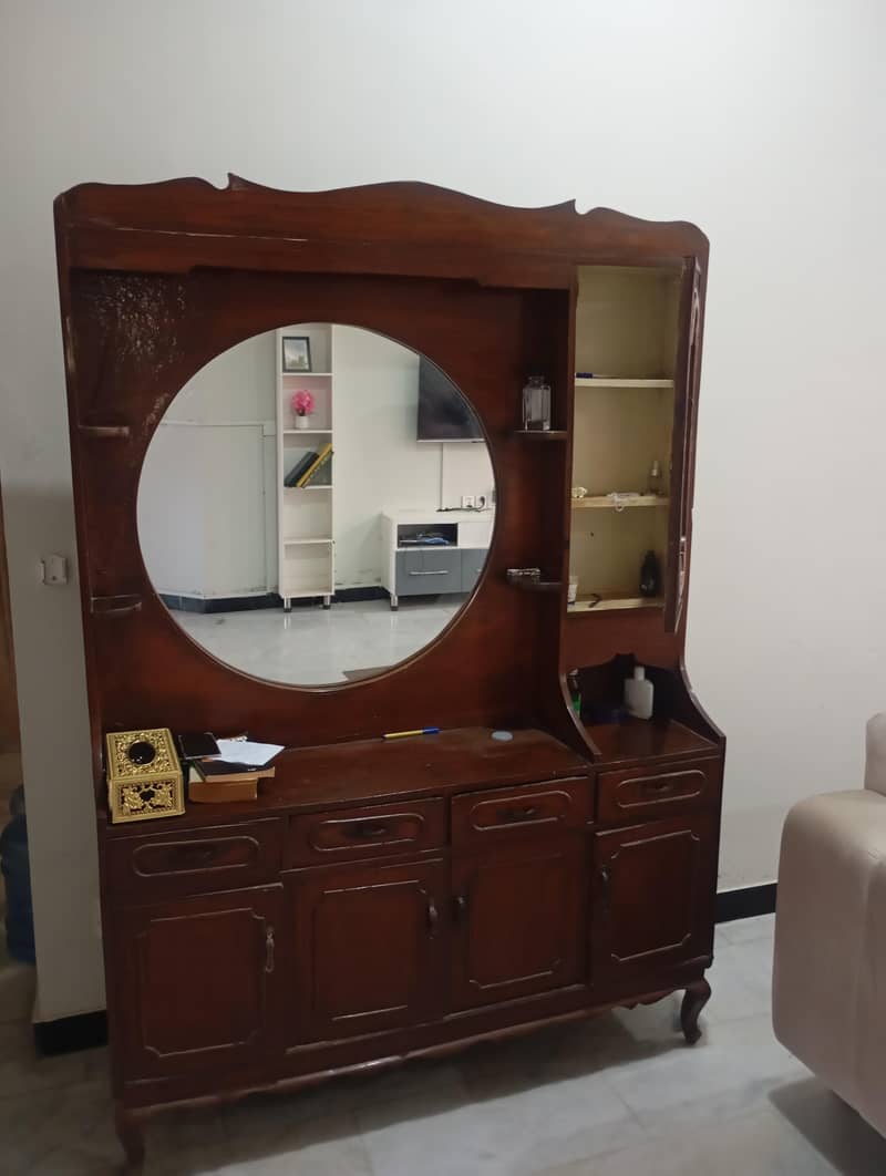 Dressing Table 0