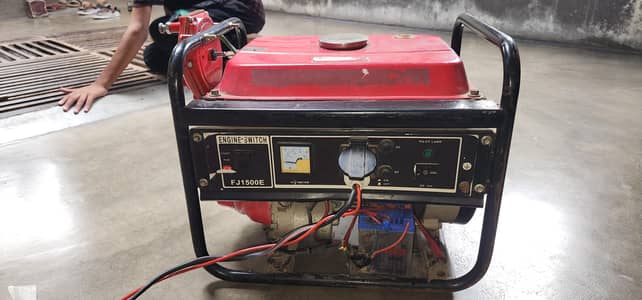 generator very new and lush condition