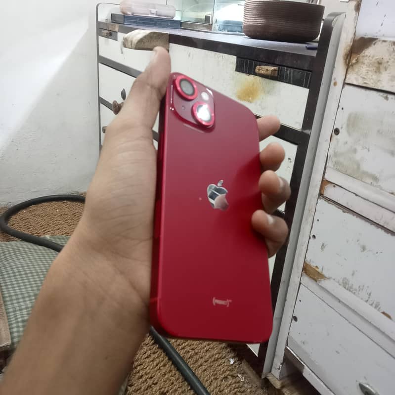 iPhone 13 0
