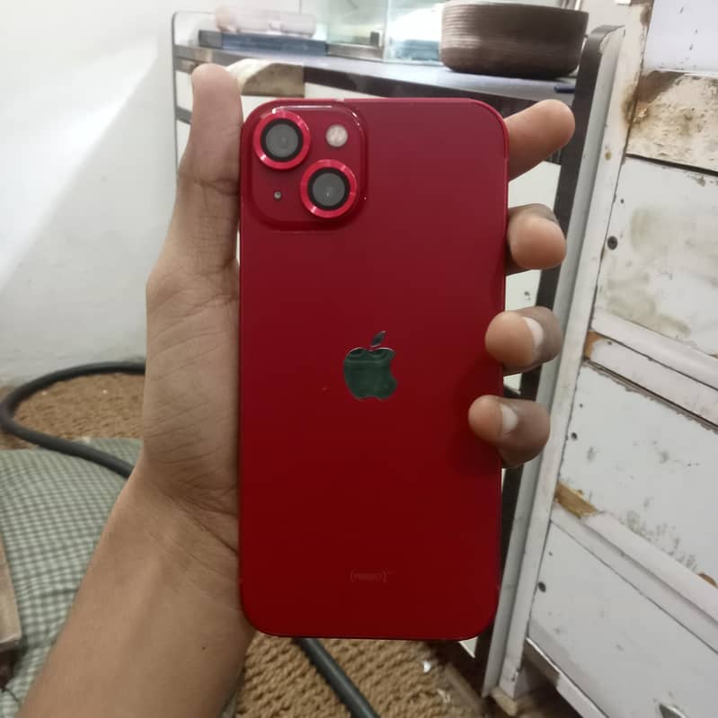 iPhone 13 3